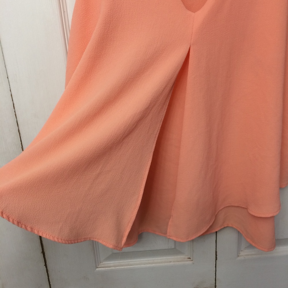 Zenobia Sleeveless Top - Picture 4 of 5